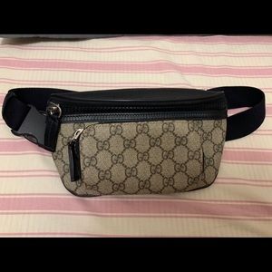 Gucci waist bag excellent condition!!! Only worn a few times retail at $890